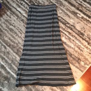 Style & Co Women’s long skirt